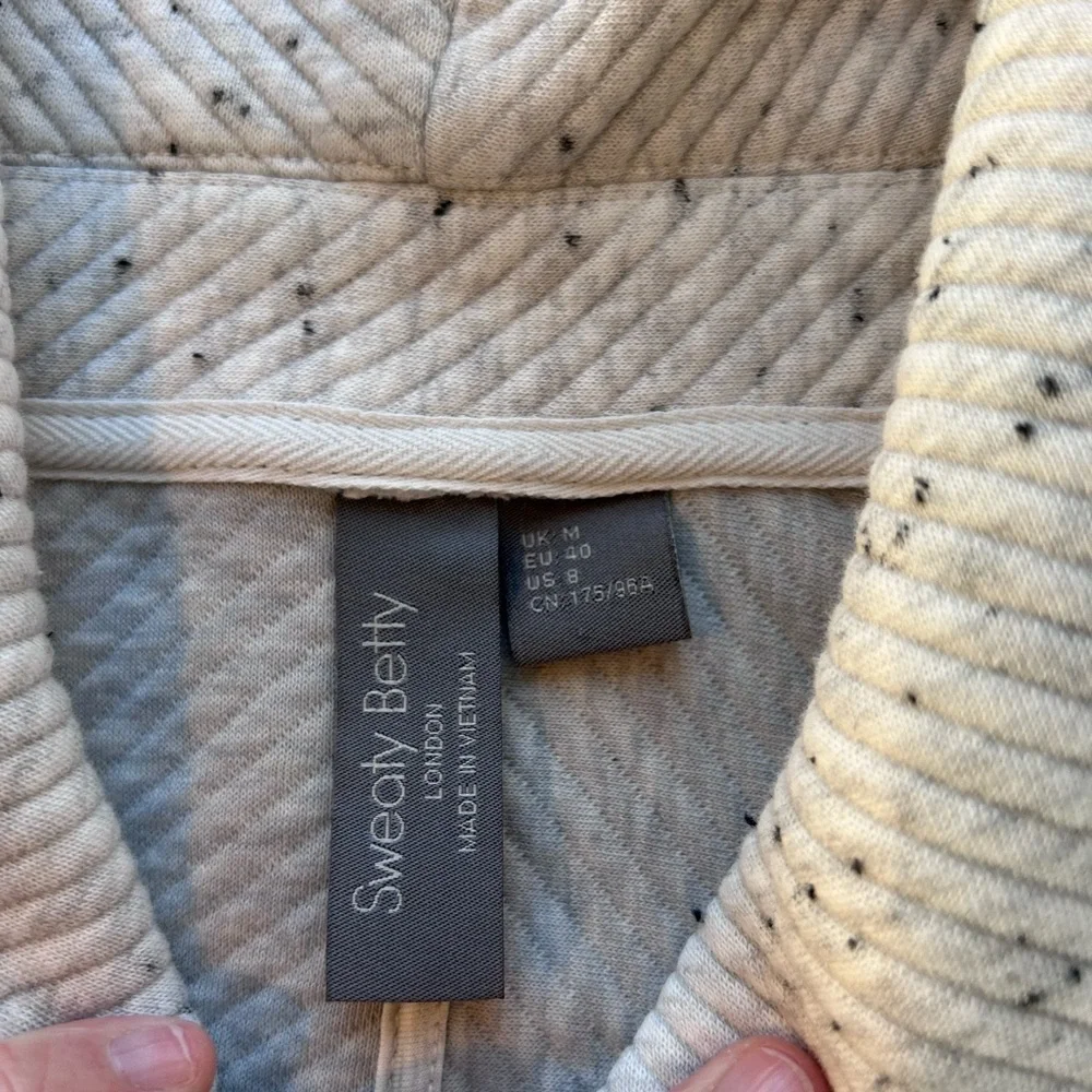 Sweaty Betty Radiant 1/4 zip ribbed Heathered heavyweight sweatshirt. Boxy. EUC - Picture 10 of 16